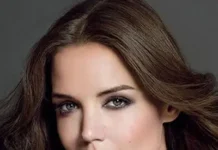 Katie Holmes Gallery