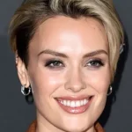 Wallis Day Galleries